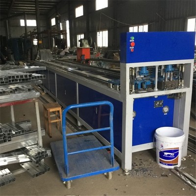 德川機械 專業供應防盜網沖孔機與管材數控沖孔設備，廠家直銷服務